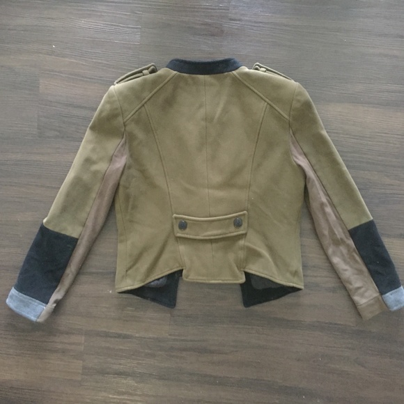 BCBG Maxazria - Picture 5 of 5